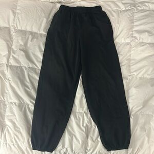 Medium Black Sweatpants with Pockets on both sides.